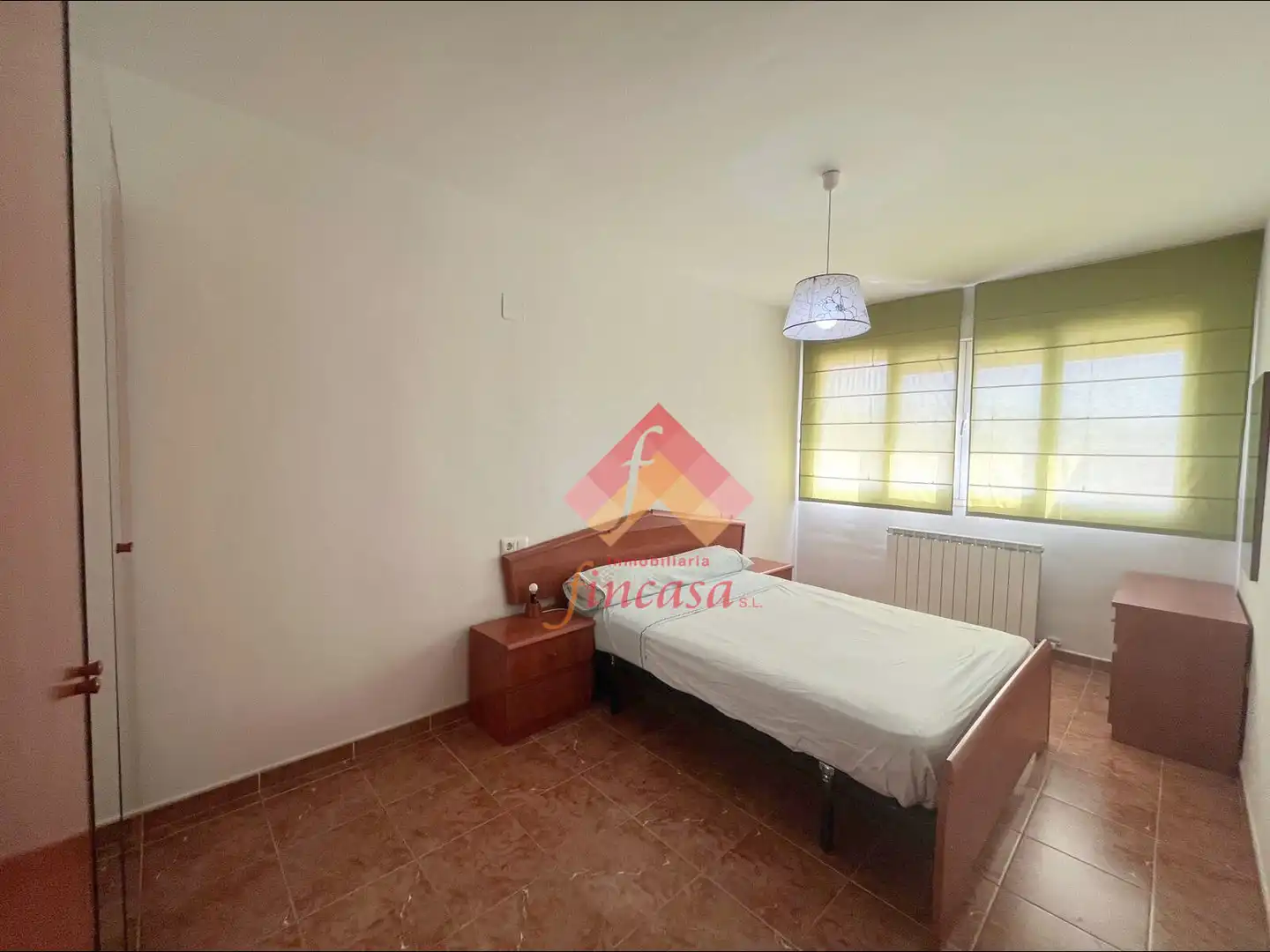 Habitación de Piso de alquiler en Ronda con Calefacción, Amueblado y Balcón
