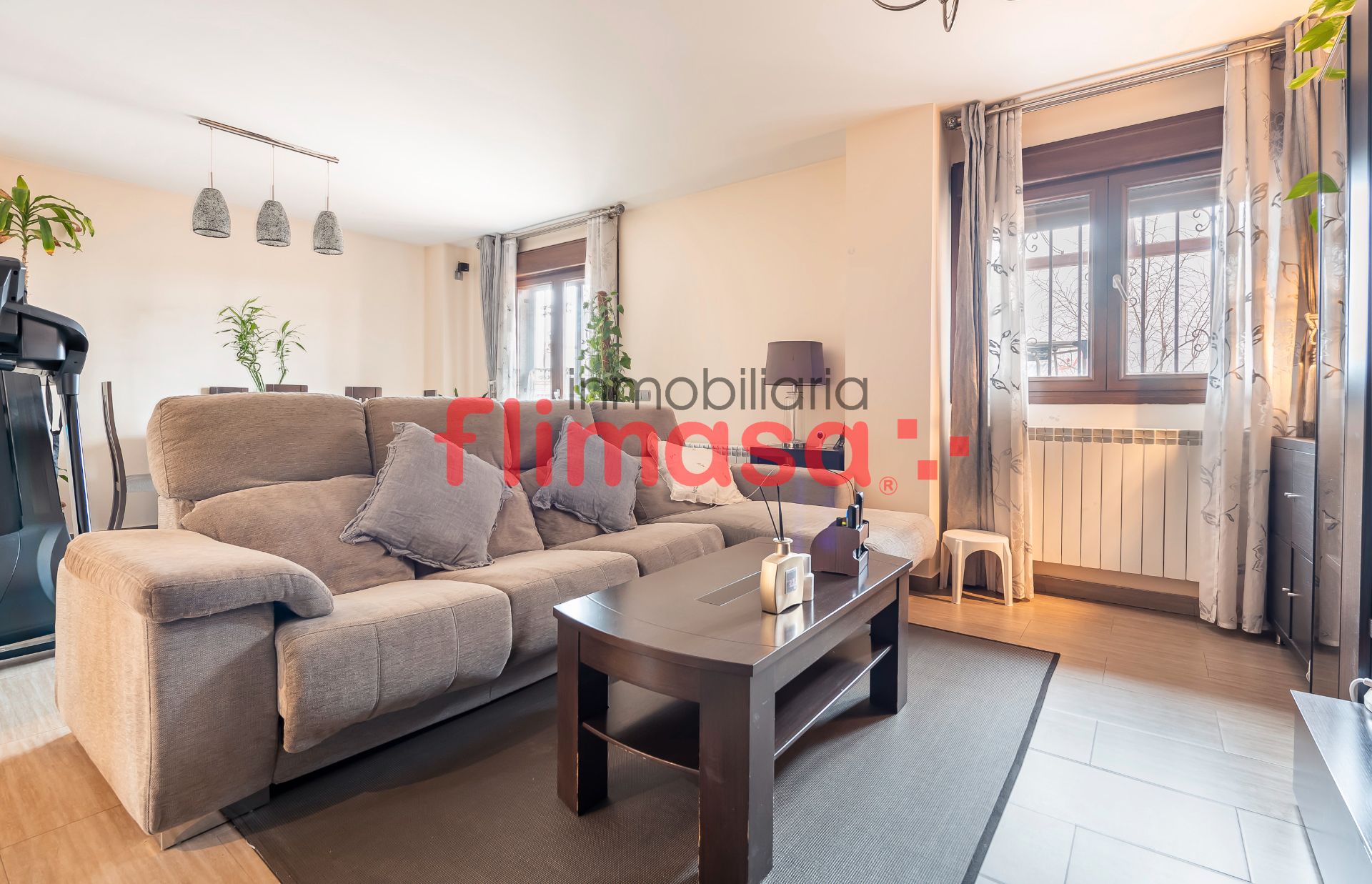 Living room of Single-family semi-detached for sale in Móstoles  with Air Conditioner, Heating and Terrace