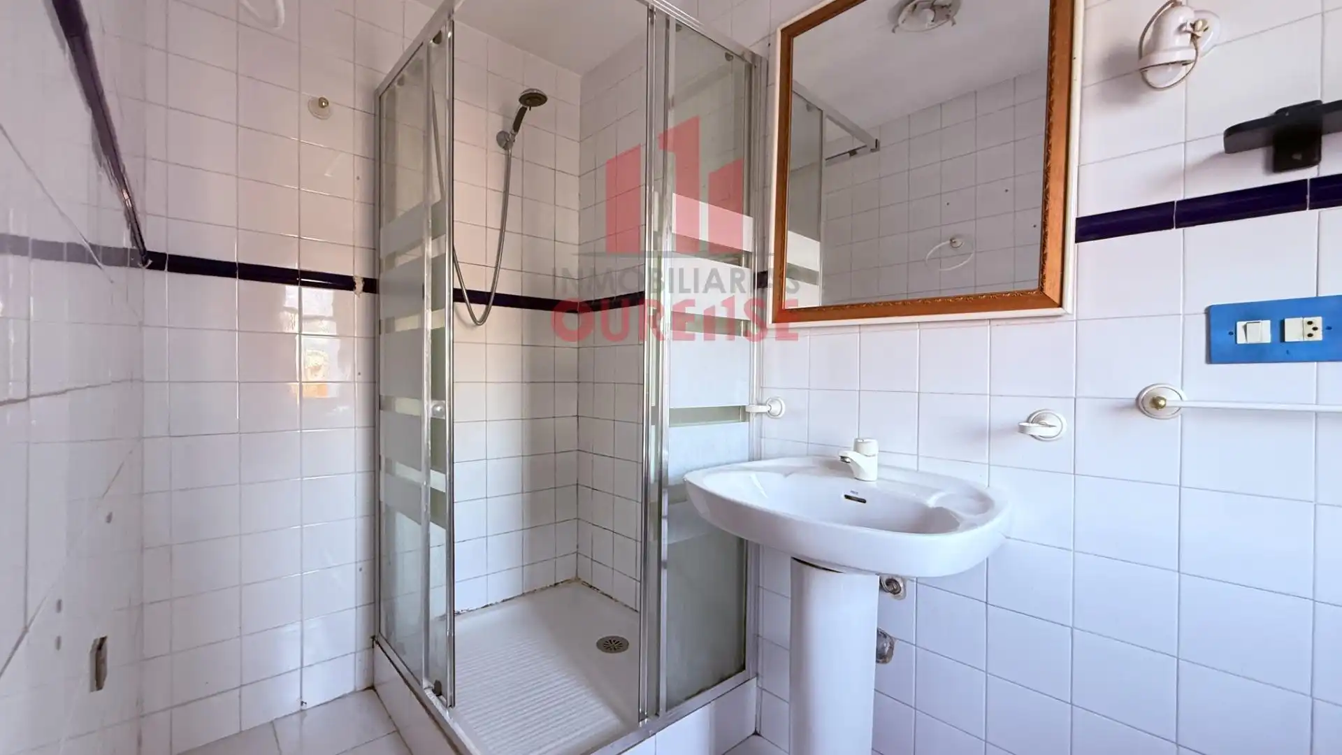 Badezimmer von Wohnung zur Miete in Ourense Capital  mit Heizung, Abstellraum und Möbliert