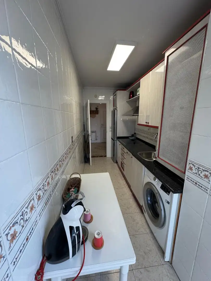 Kitchen of Flat for rent in Castro-Urdiales