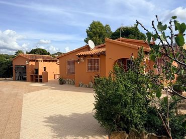 Casa amb piscina en venda a Escandinavia - Cautivador