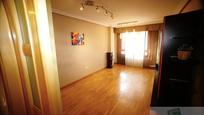 Bedroom of Flat for sale in Oviedo 