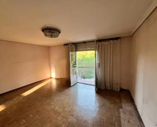 Living room of Flat for sale in Valladolid Capital  with Terrace and Balcony