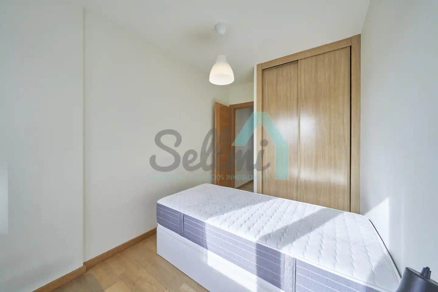 Bedroom of Flat for rent in Oviedo   with Heating and Furnished