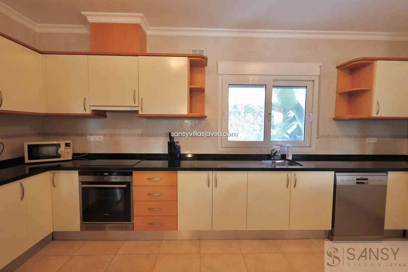 Kitchen of Houses for sale in Jávea / Xàbia  with Air Conditioner and Storage room