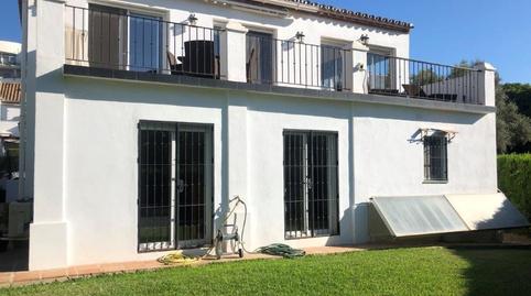 Foto 2 de Casa o xalet en venda a Calle de las Acacias, Paraiso - Barronal, Estepona