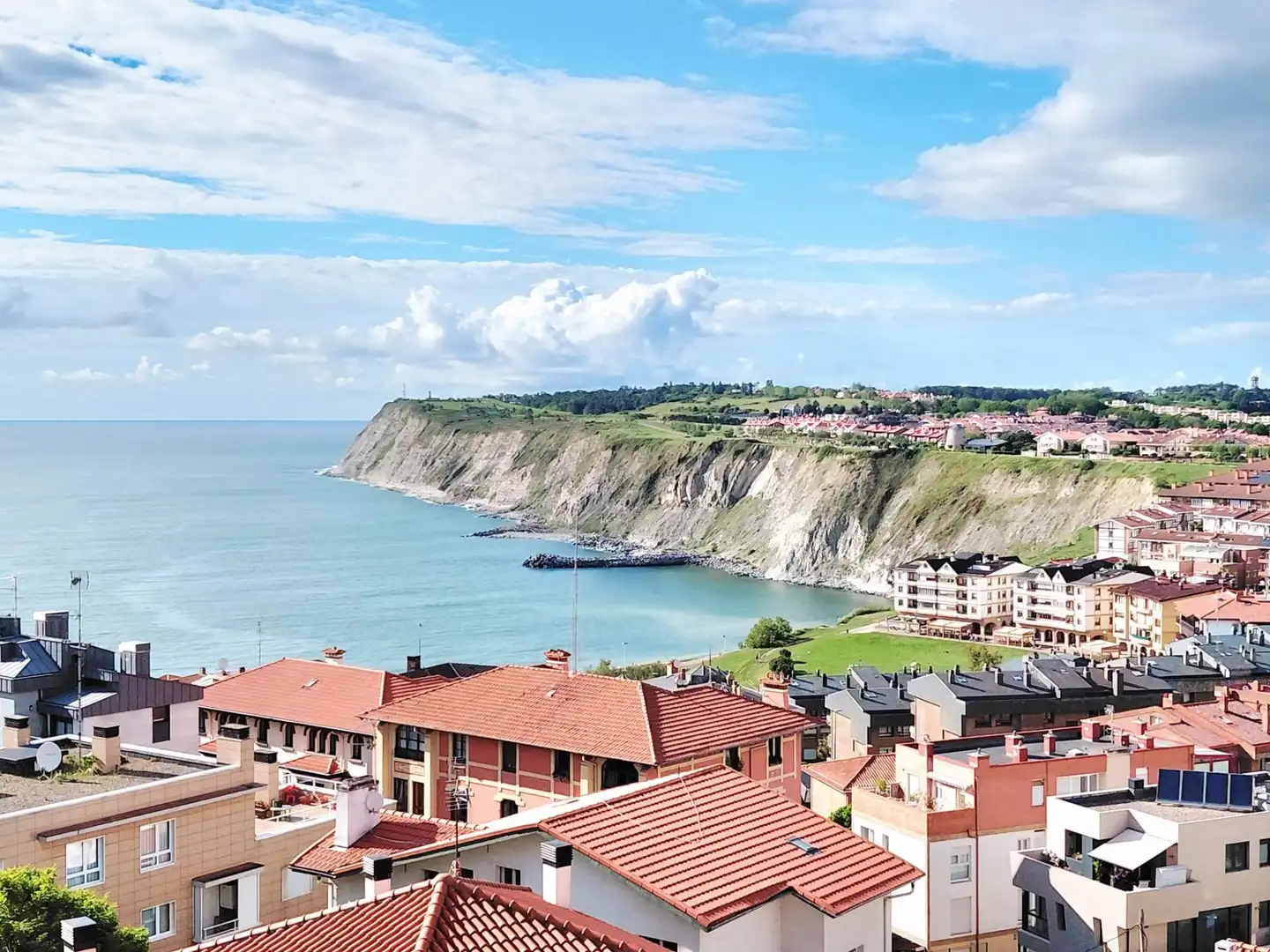 Vista exterior de Piso en venta en Getxo  con Calefacción, Terraza y Trastero