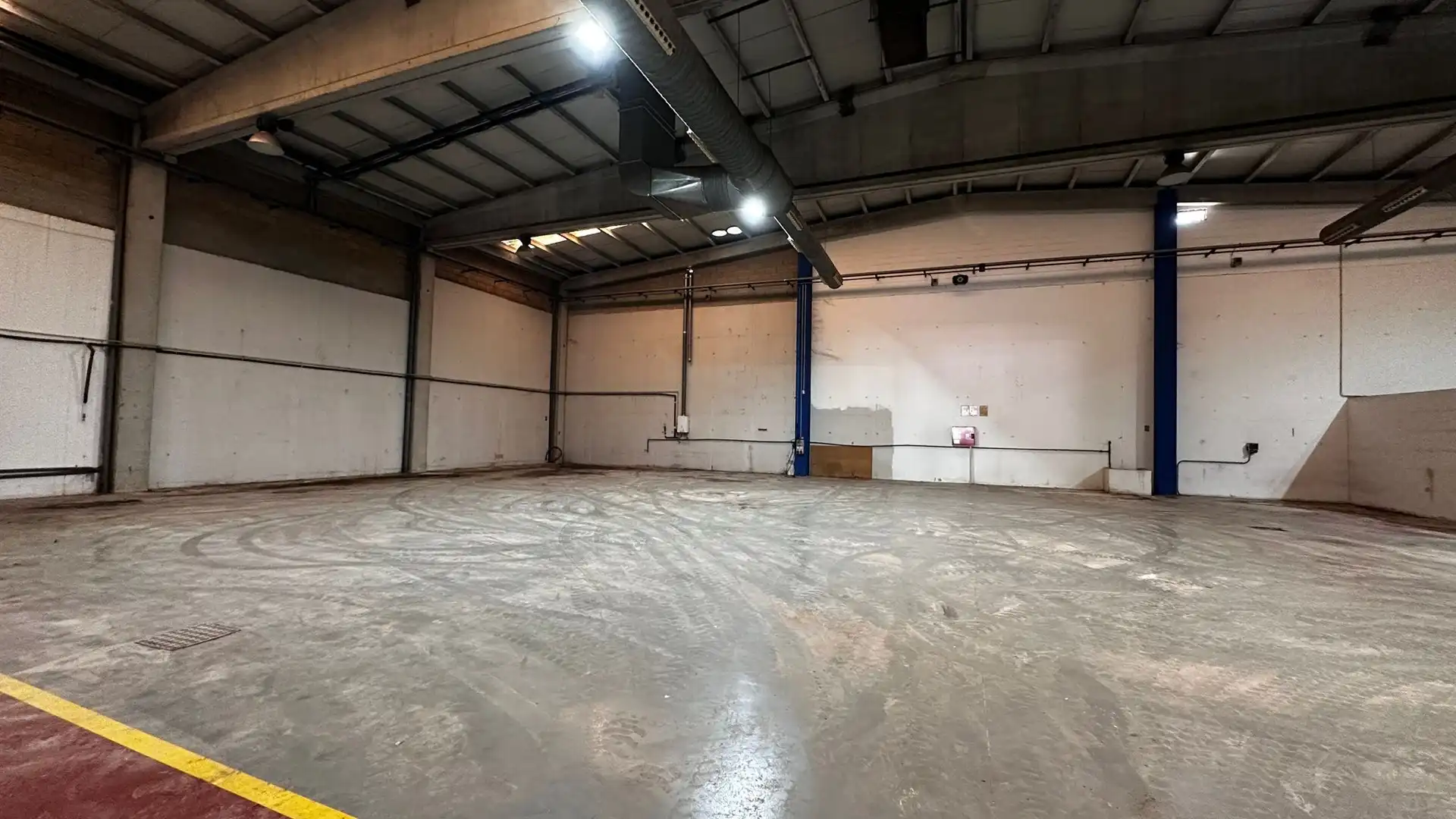 Nave industrial en venta en Riudellots de la Selva