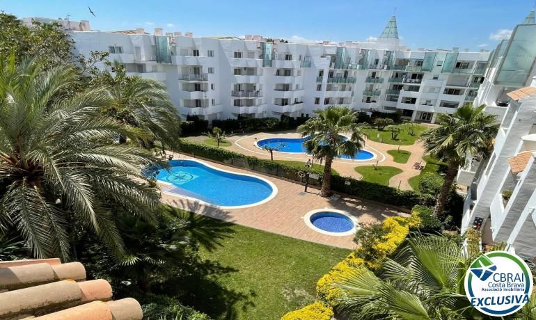Exterior view of Apartment for sale in Roses  with Heating, Private garden and Furnished