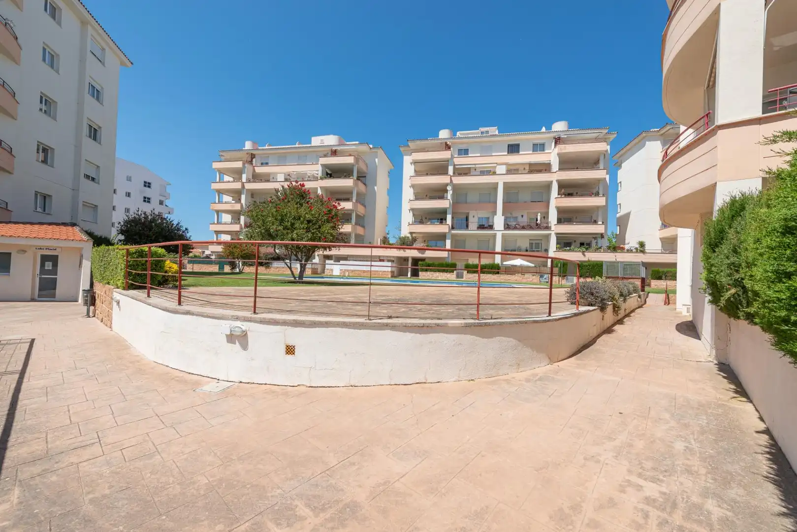 Vista exterior de Dúplex en venda en Alcúdia amb Aire condicionat, Calefacció i Jardí privat