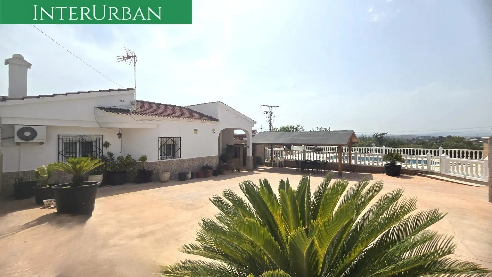 Vista exterior de Casa o xalet en venda en Llíria amb Aire condicionat, Calefacció i Jardí privat