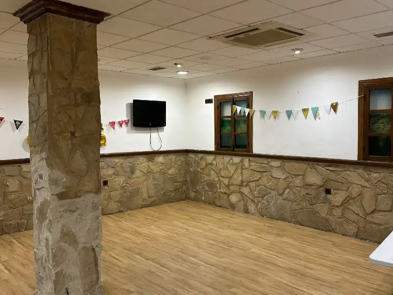 Commercial properties for sale in Úbeda  with Air Conditioner, Heating and Parquet flooring