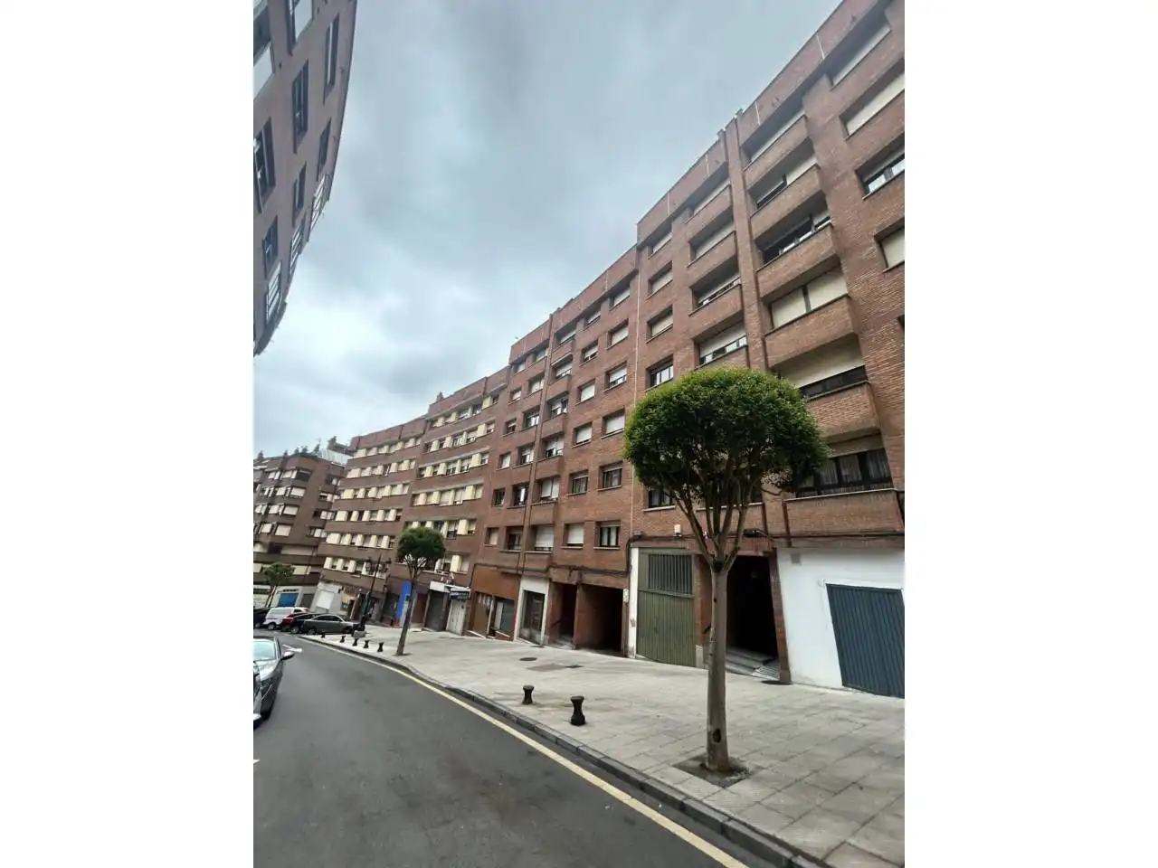 Vista exterior de Apartamento en venta en Oviedo  con Calefacción