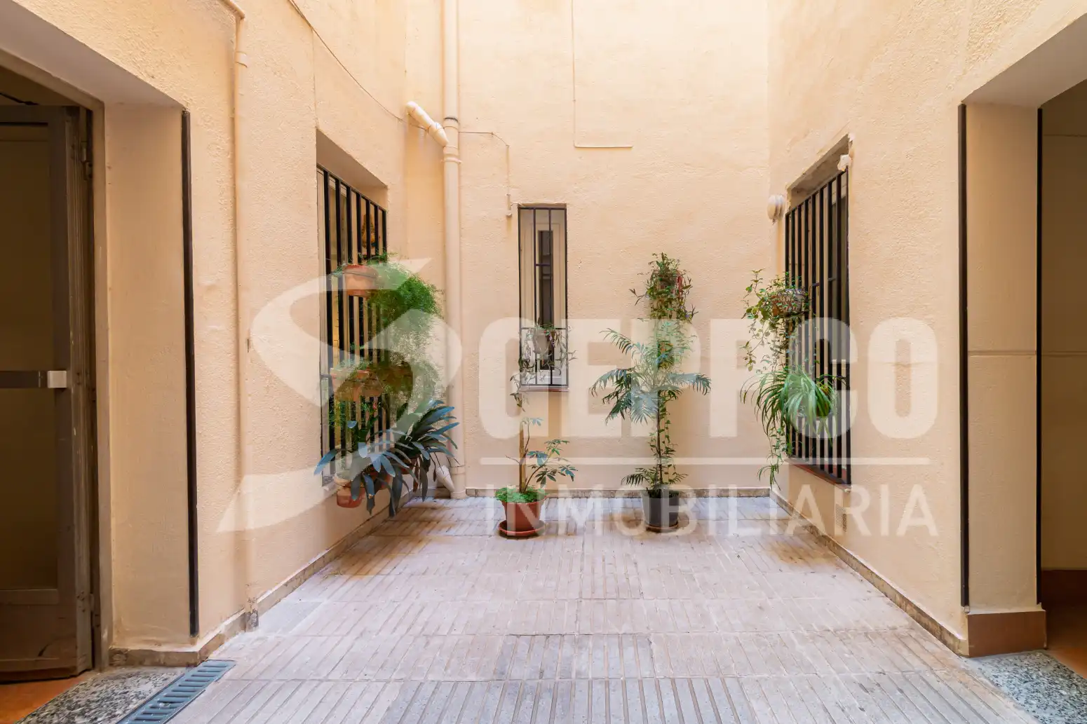 Exterior view of Flat for sale in Madrid