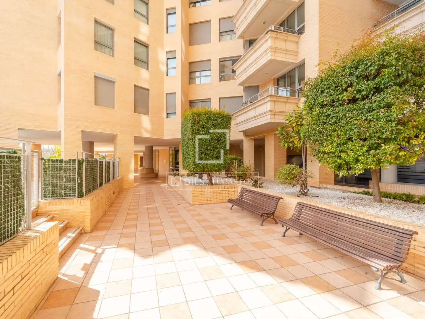Terraza de Piso en venta en Valencia con Aire acondicionado, Calefacción y Jardín privado