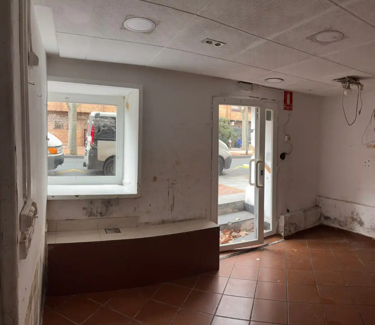 Local comercial en venta en Avenida de la Paz 38, imagen 4