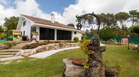 CASA DE ENSUEÑO CON ESPECTACULAR JARDÍN, imagen 4