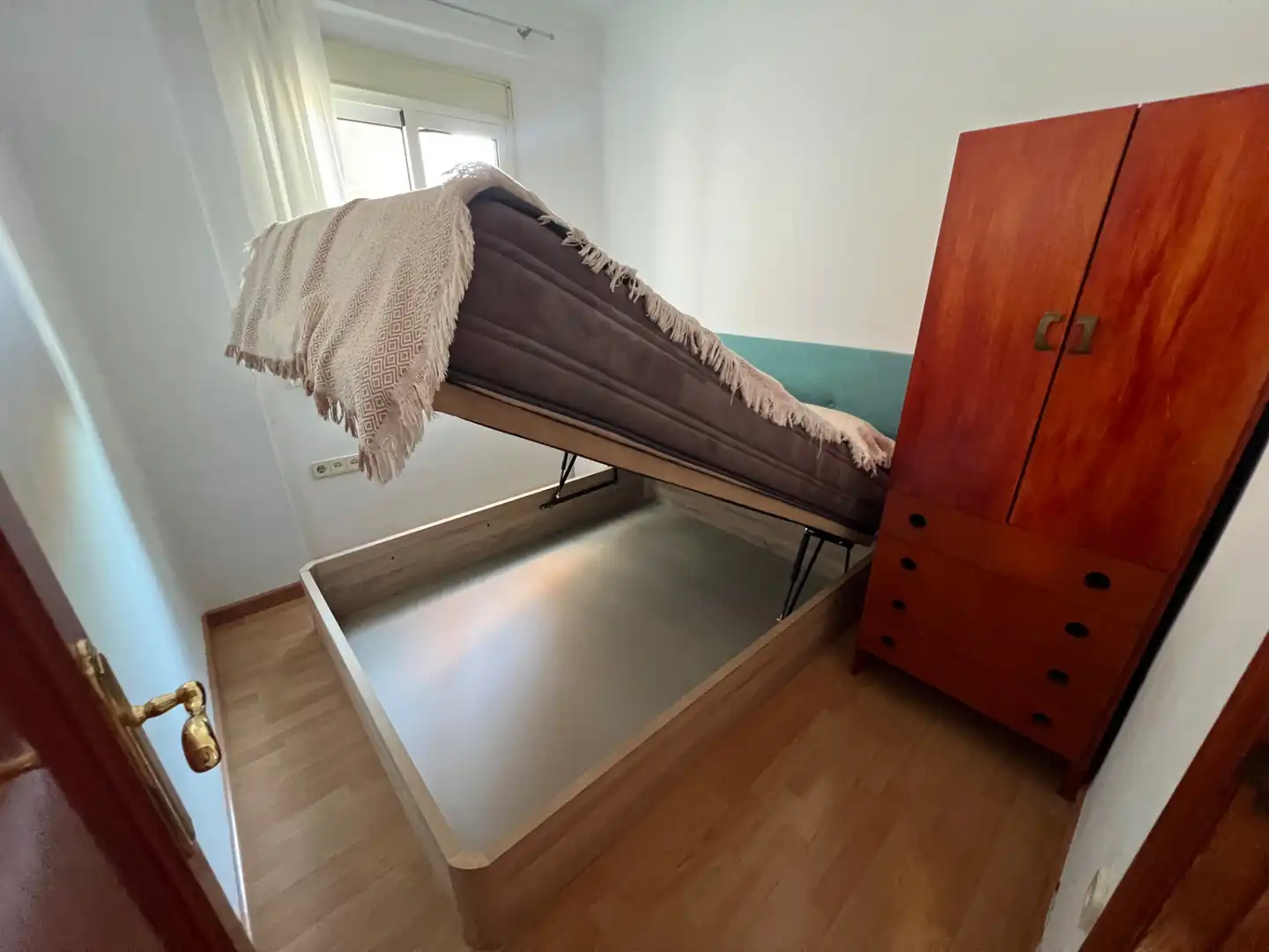 Flat for rent in Calle Héroe de Sostoa, 194, La Luz - El Torcal