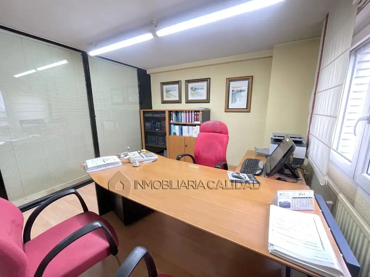Oficina en venda en Burgos amb Calefacció