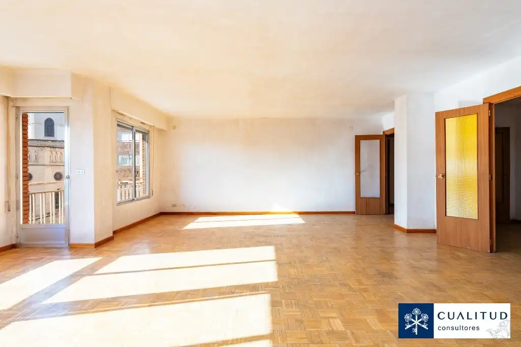 Sala de estar de Piso en venta en Castellón de la Plana / Castelló de la Plana con Balcón