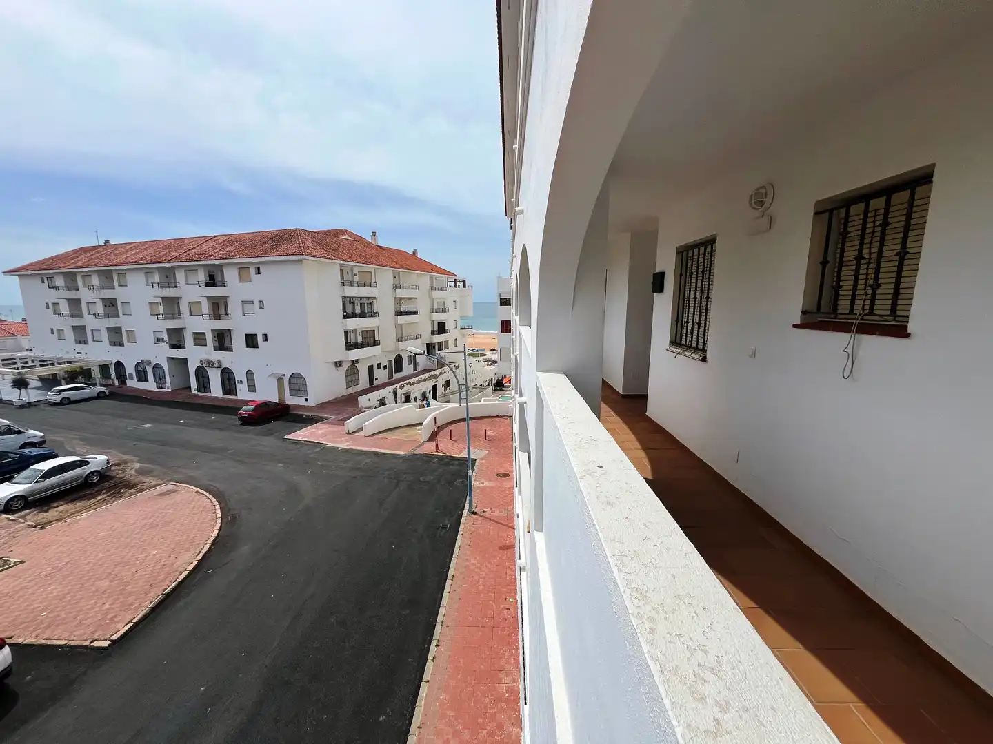 Vista exterior de Piso en venta en Almonte con Amueblado, Lavadora y Microondas