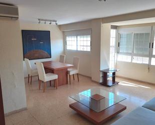 Dining room of Flat to rent in  Valencia Capital  with Air Conditioner, Furnished and Oven