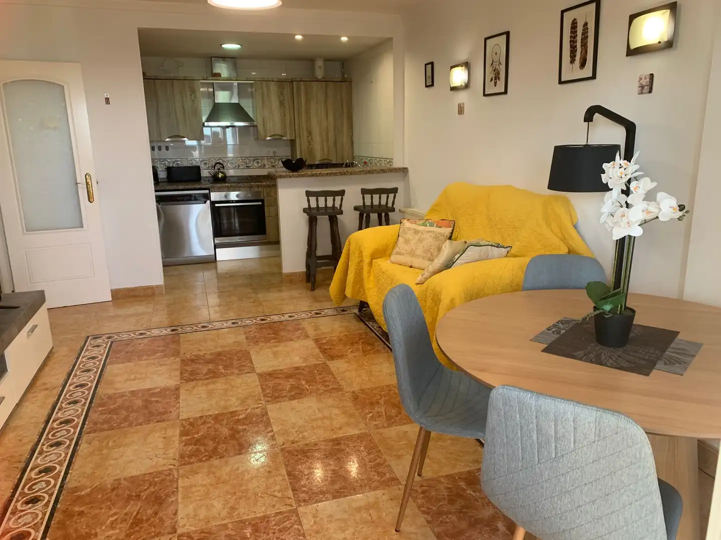 Wohnzimmer von Wohnungen zum Verkauf in Calpe / Calp mit Klimaanlage, Heizung und Terrasse
