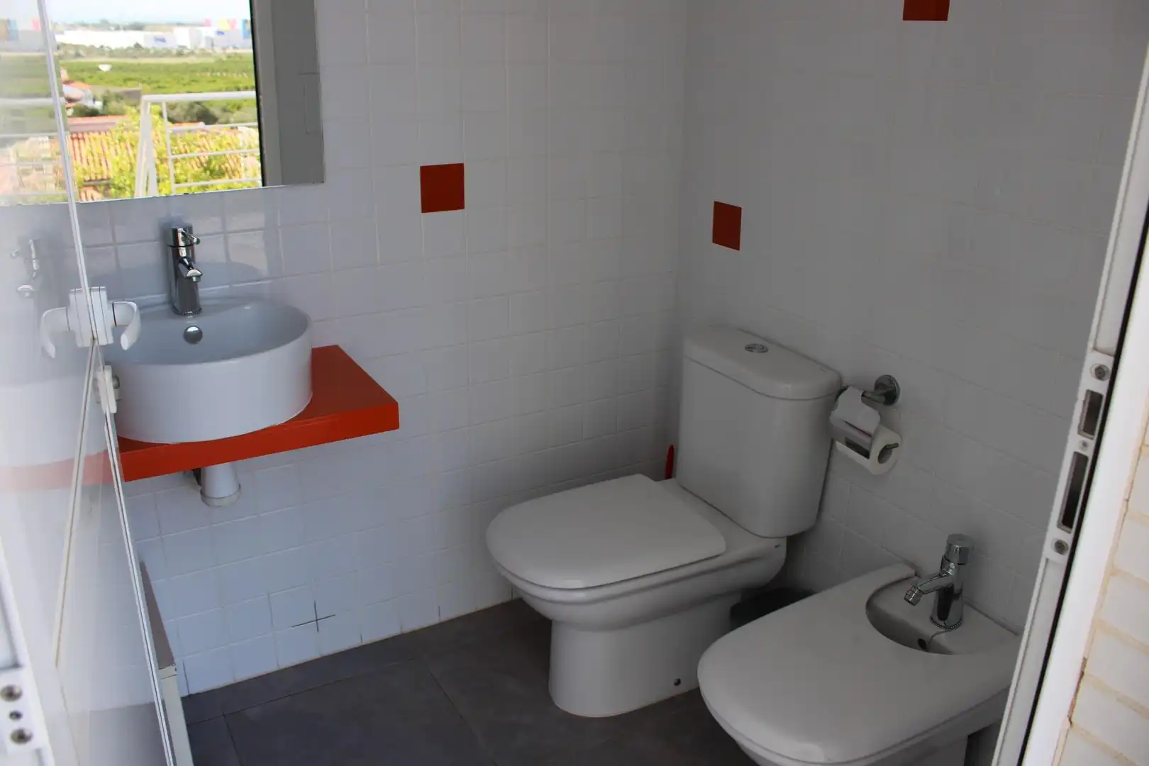 Bany de Casa o xalet en venda en Oliva amb Aire condicionat, Jardí privat i Terrassa
