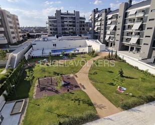 Terrasse von Dachboden miete in Rivas-Vaciamadrid mit Klimaanlage, Schwimmbad und Balkon