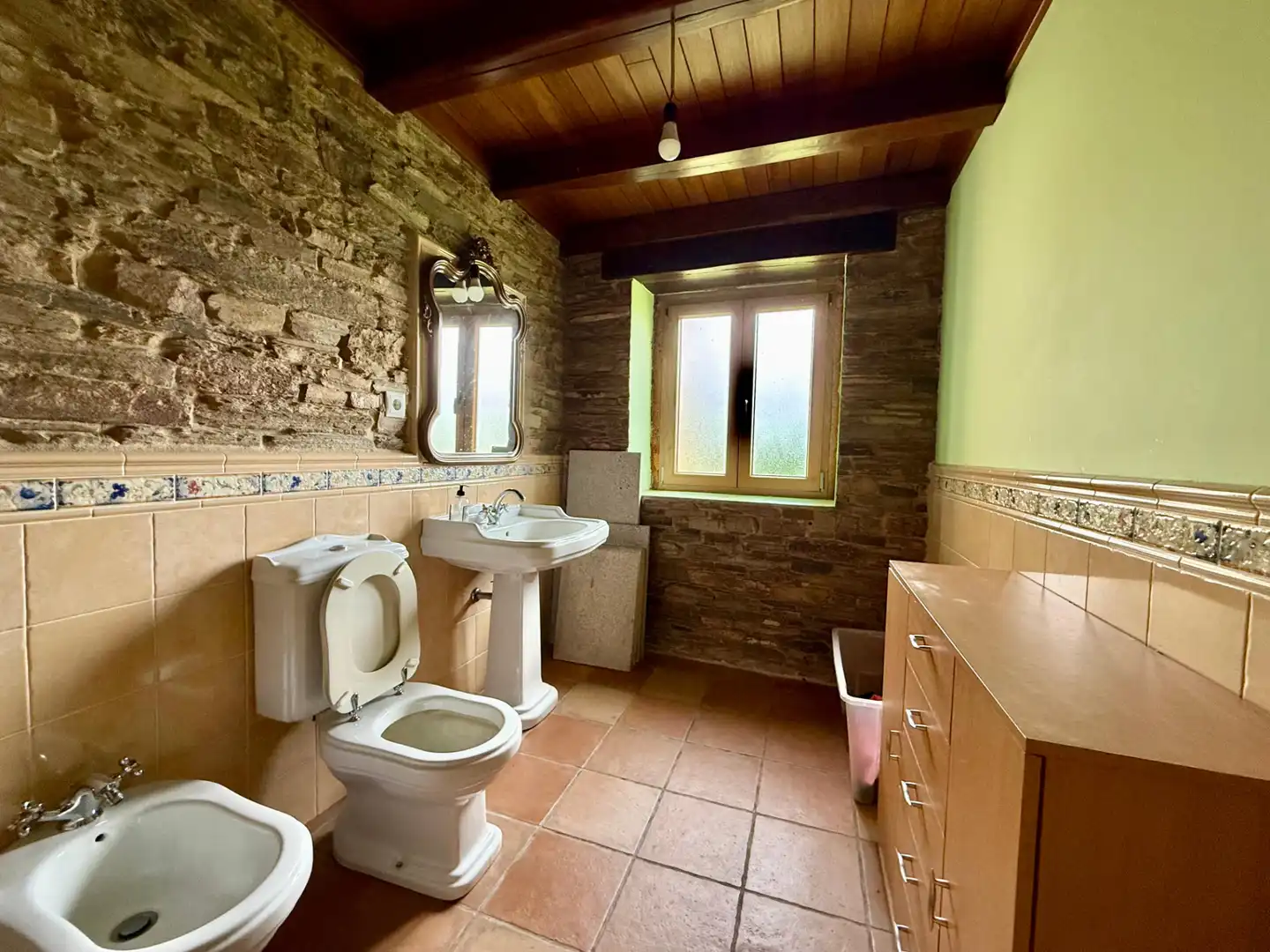 Bany de Casa o xalet en venda en Vilalba amb Calefacció, Jardí privat i Moblat