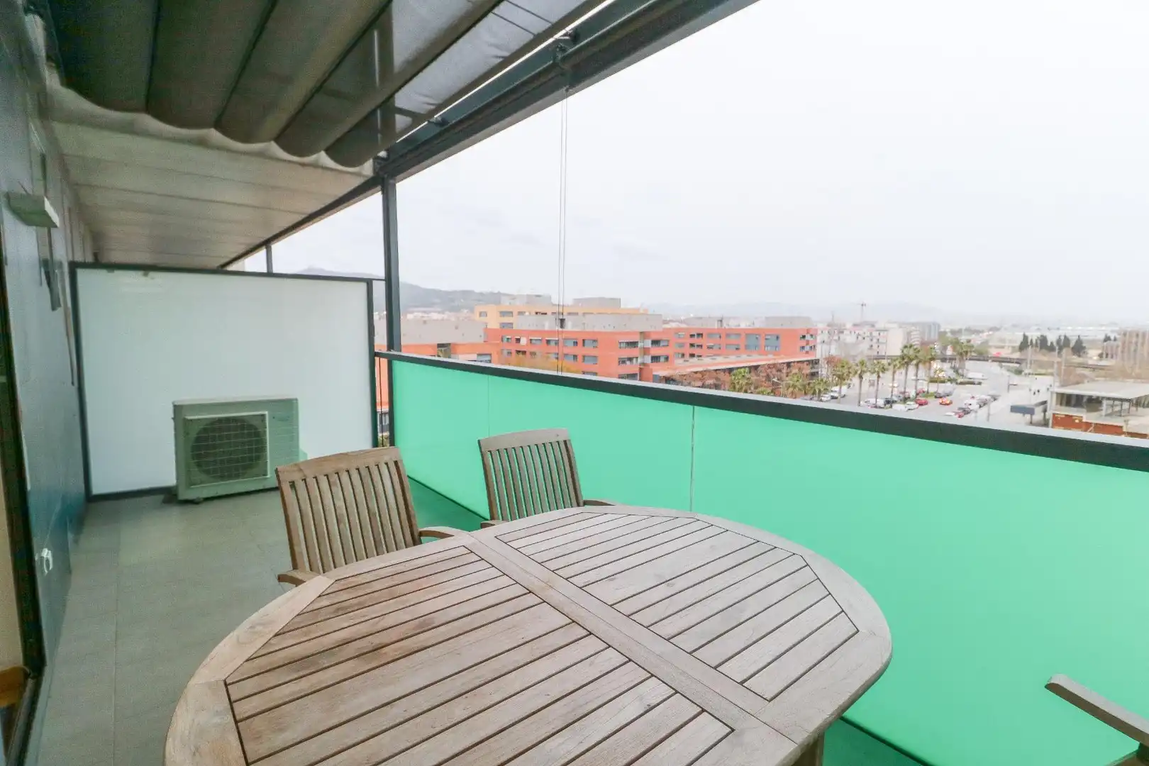 Terraza de Piso en venta en Viladecans con Aire acondicionado, Parquet y Trastero
