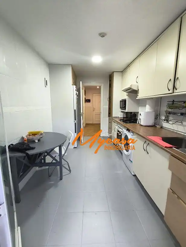 Kitchen of Flat for share in Villaviciosa de Odón  with Terrace and Furnished