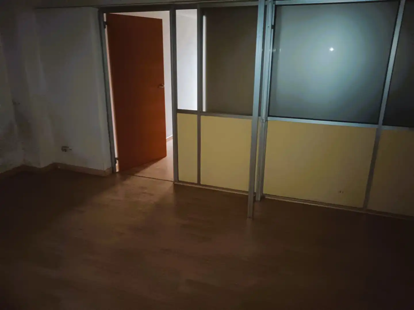 Local comercial en venda a Carrer del Montsià, imagen 5