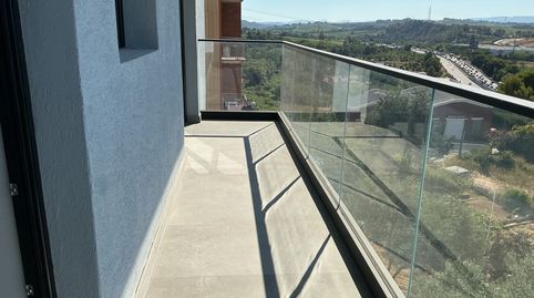 Piso de 3 dormitorios con vistas abiertas, parking  en Gelida