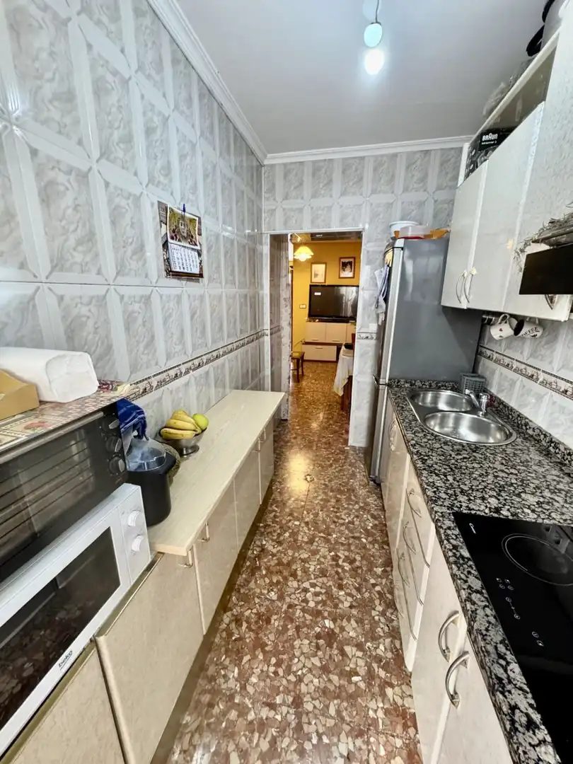 Cuina de Casa o xalet en venda en Sevilla amb Aire condicionat