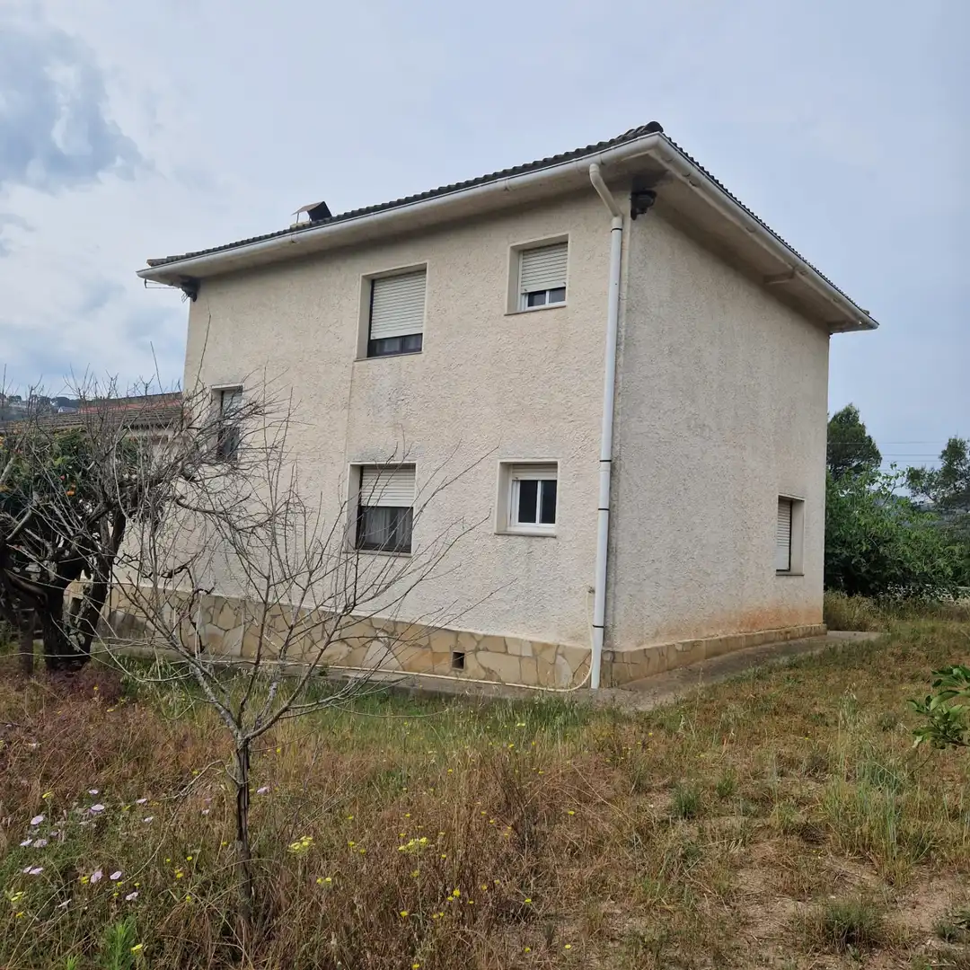 Vista exterior de Casa o chalet en venta en Corbera de Llobregat con Calefacción, Jardín privado y Terraza