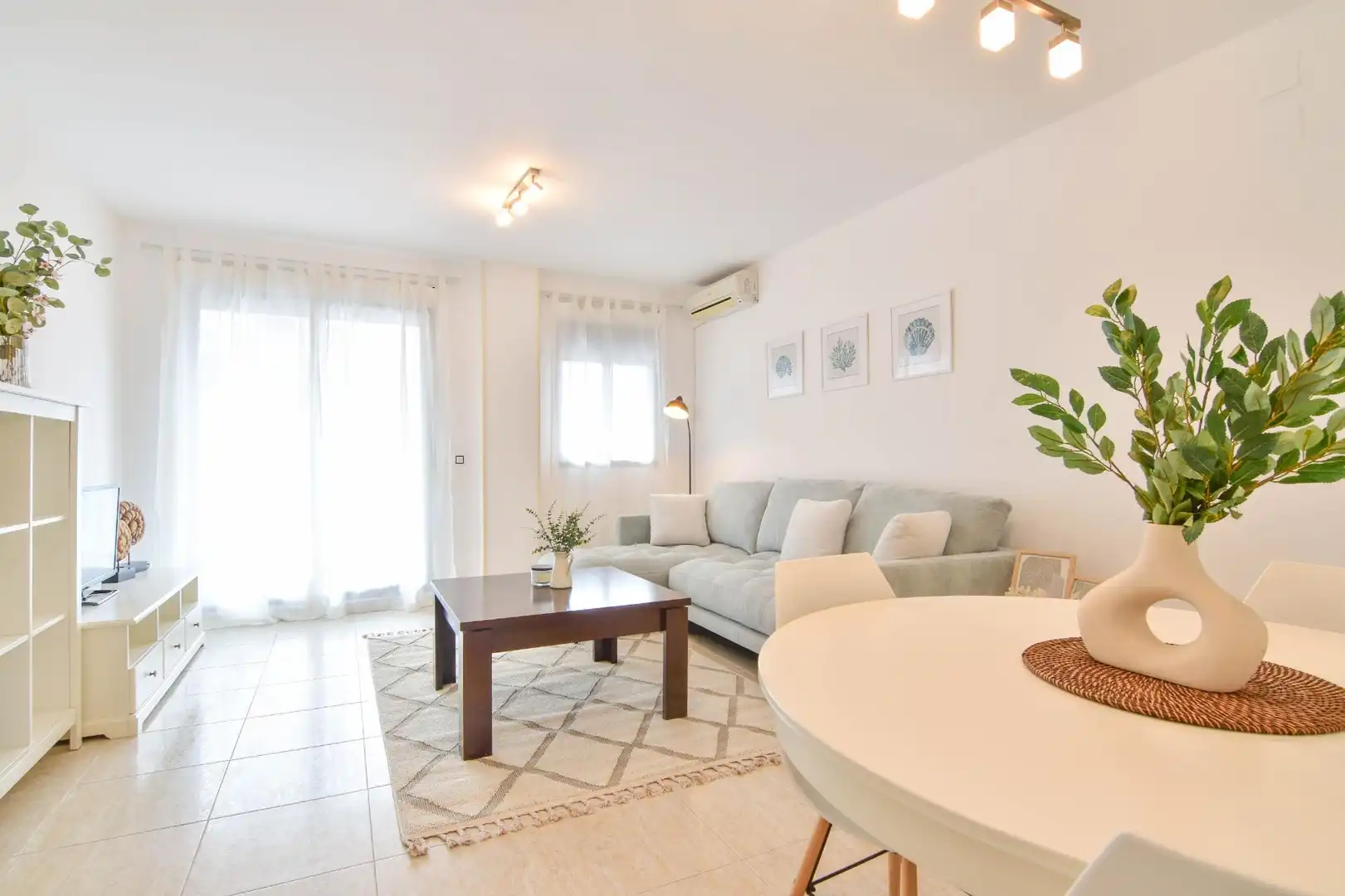 Sala de estar de Piso de alquiler en Puçol con Aire acondicionado, Jardín privado y Terraza