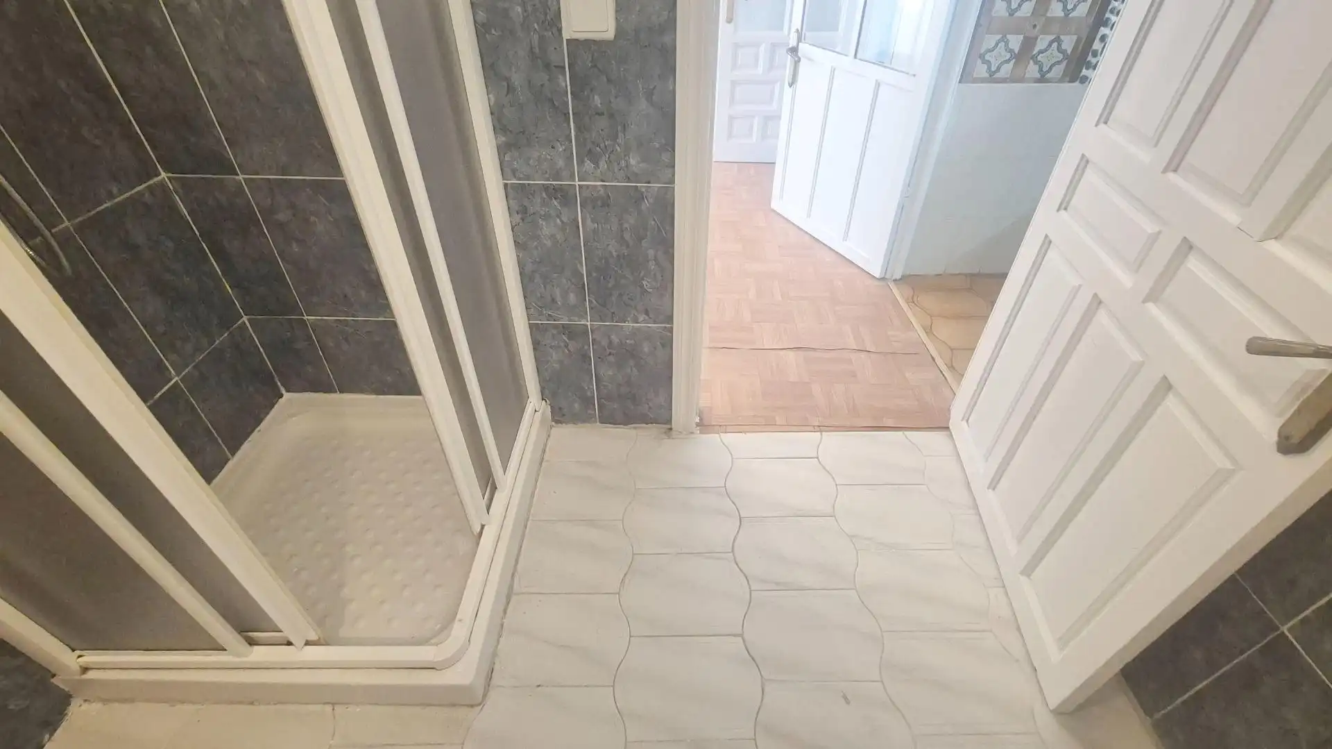 Bathroom of Flat for sale in La Alberca   with Heating