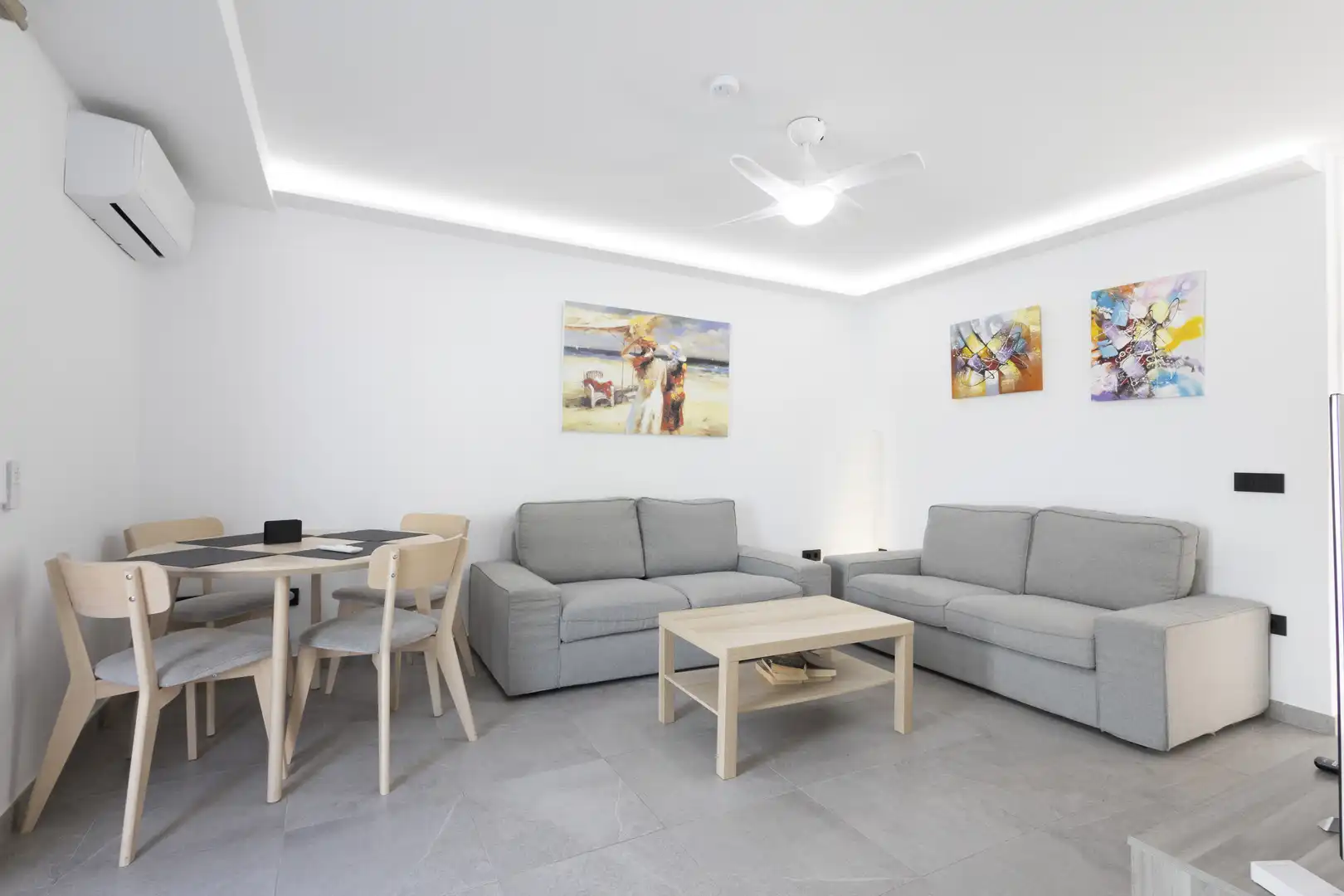 Wohnzimmer von Haus oder Chalet zum Verkauf in Adeje mit Klimaanlage, Privatgarten und Terrasse
