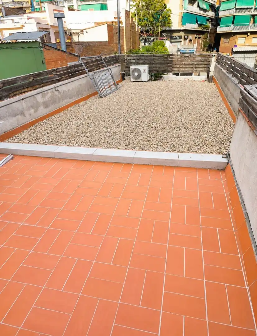 Terrassa de Casa o xalet en venda en Santa Coloma de Gramenet amb Aire condicionat, Calefacció i Jardí privat
