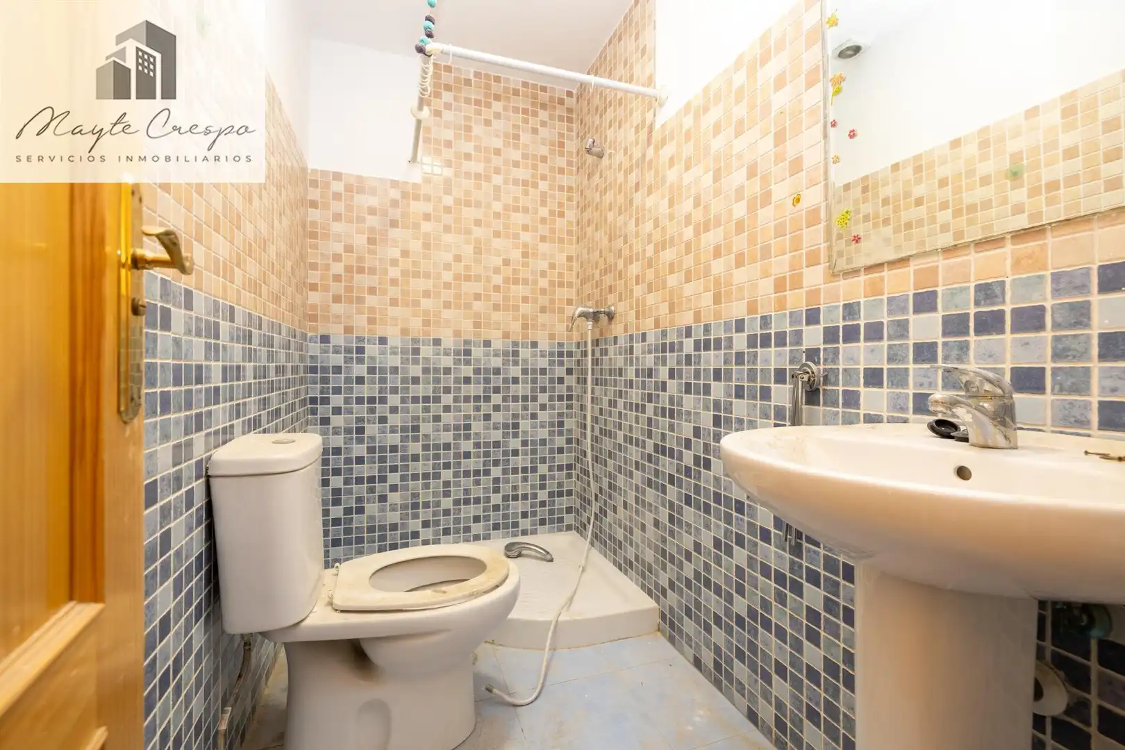 Badezimmer von Wohnung zum Verkauf in Atarfe