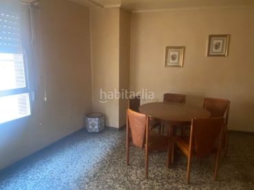 Piso con ascensor en venta en Carrer Pintor Ferrer 6