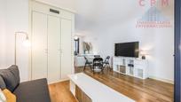 Sala d'estar de Estudi de lloguer en  Madrid Capital amb Aire condicionat, Calefacció i Parquet