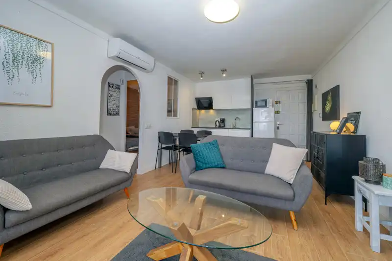 Sala d'estar de Pis en venda en Empuriabrava amb Piscina