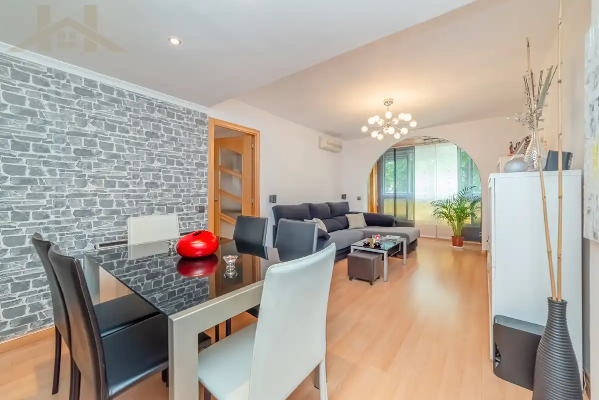 Wohnzimmer von Wohnung zum Verkauf in Pinto mit Klimaanlage, Heizung und Terrasse