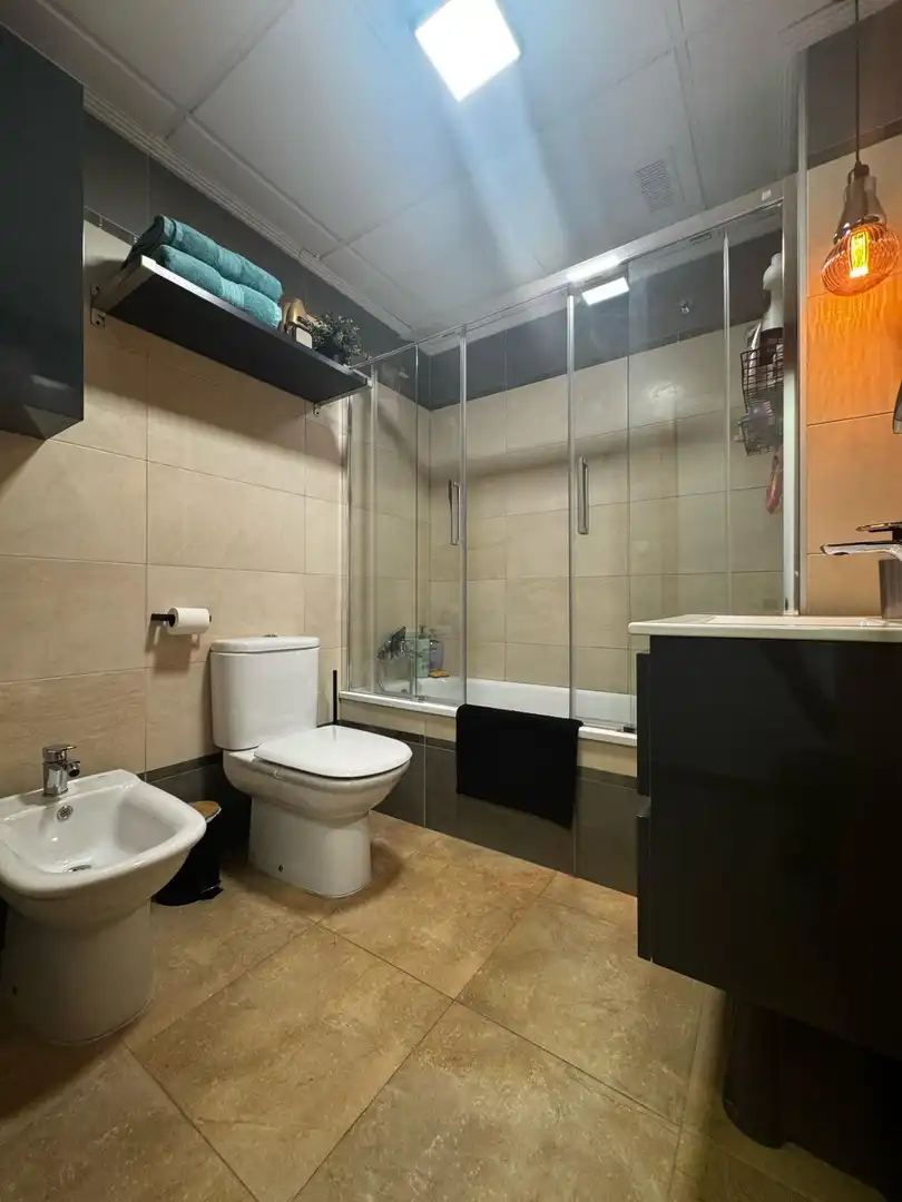 Bany de Apartament en venda en Almoradí amb Aire condicionat, Terrassa i Traster