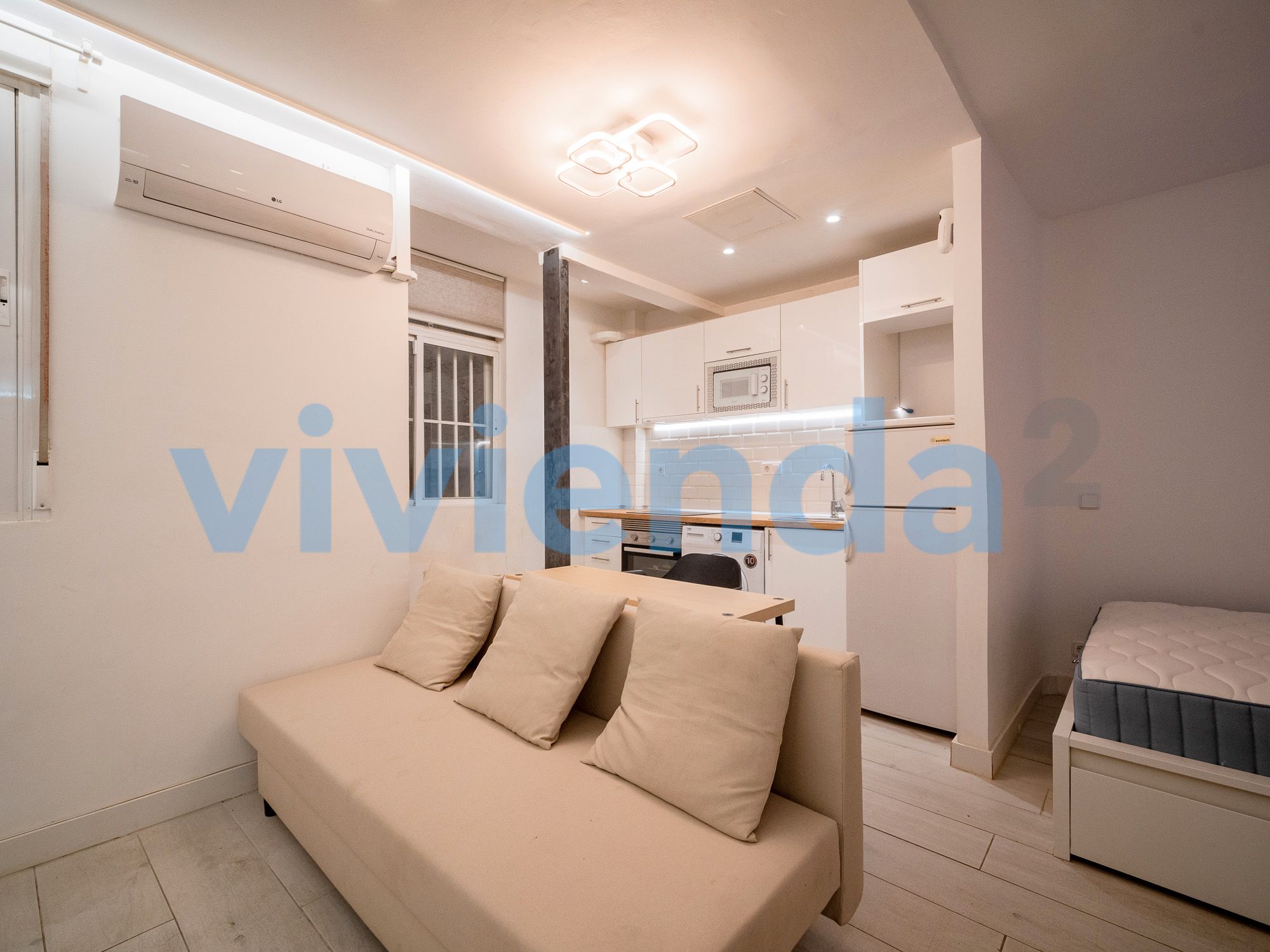 Dormitori de Estudi en venda en  Madrid Capital amb Aire condicionat, Calefacció i Moblat