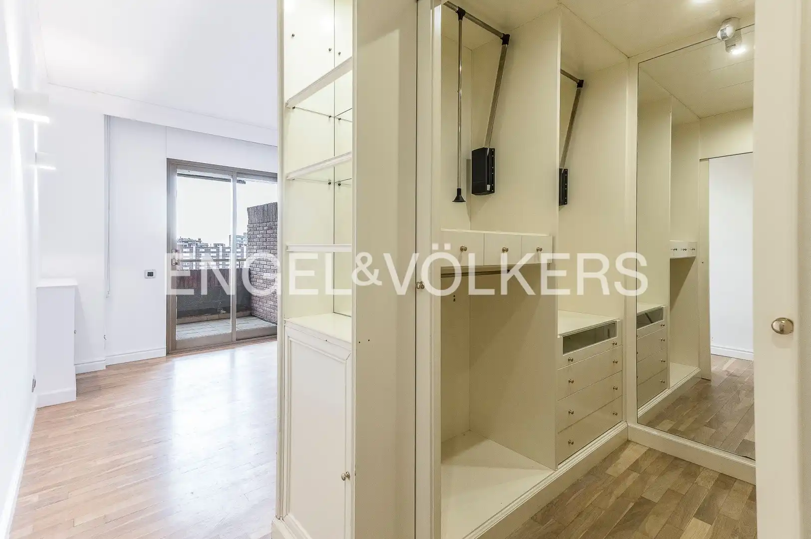 Flat with terrace to rent in Les Corts, imagen 36