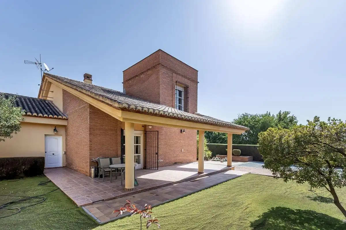 Jardí de Casa o xalet en venda en Albolote amb Calefacció, Jardí privat i Piscina