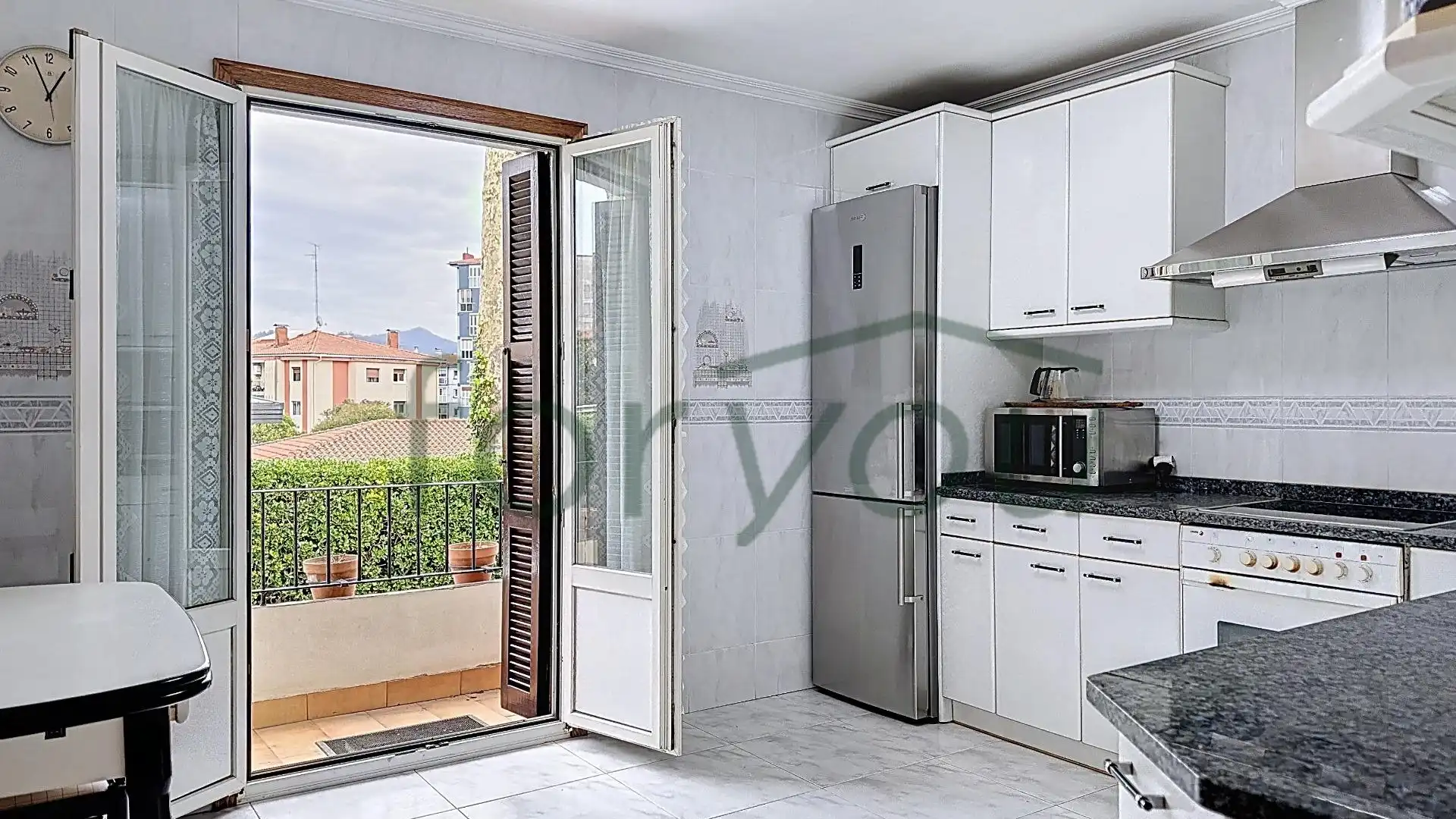 Cocina de Piso en venta en Hernani con Calefacción, Jardín privado y Trastero